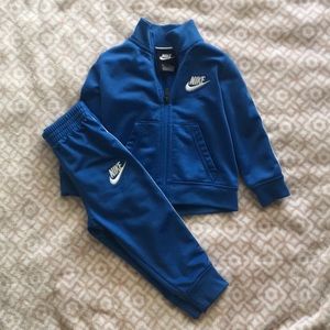 18 mo Nike Tracksuit